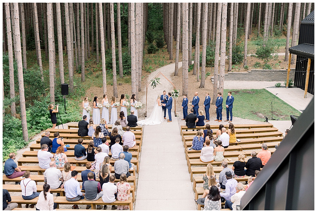 Pinewoood wedding outdoor ceremony